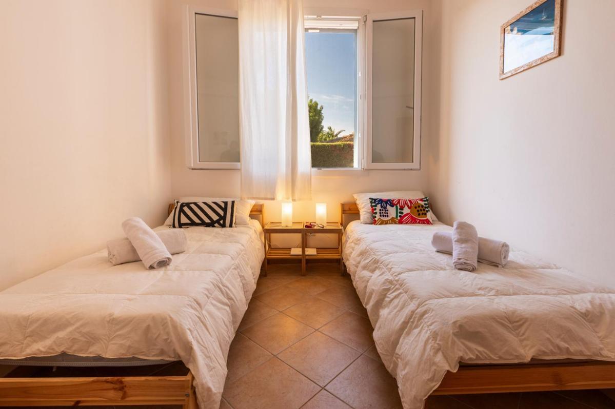Villa Plumeria Campofelice Di Roccella Exterior foto